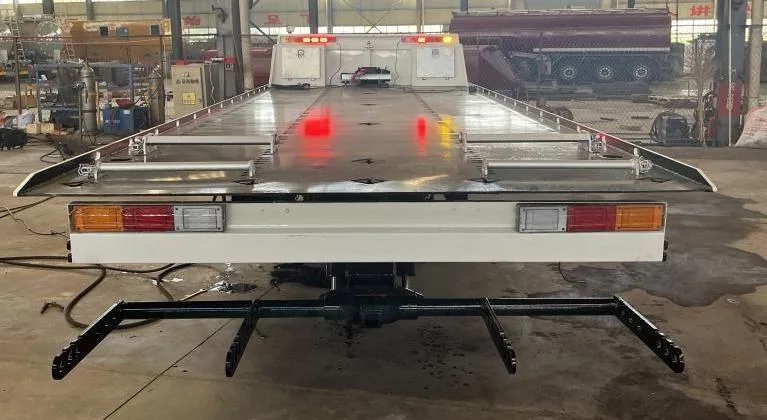 Flatbed carrier body