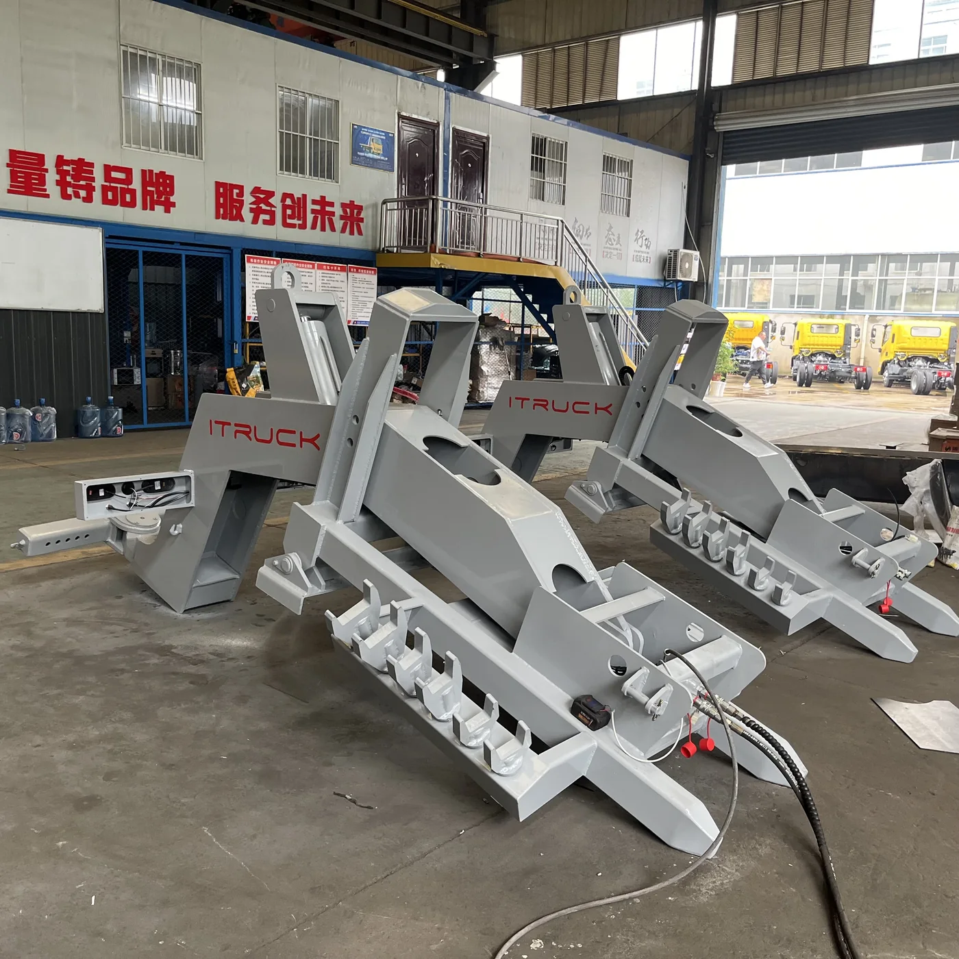 Fifth-wheel wrecker recovery unit
