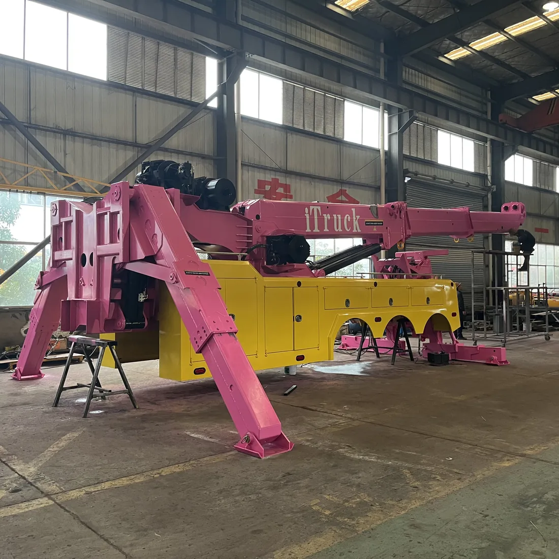 75-ton heavy rotator wrecker
