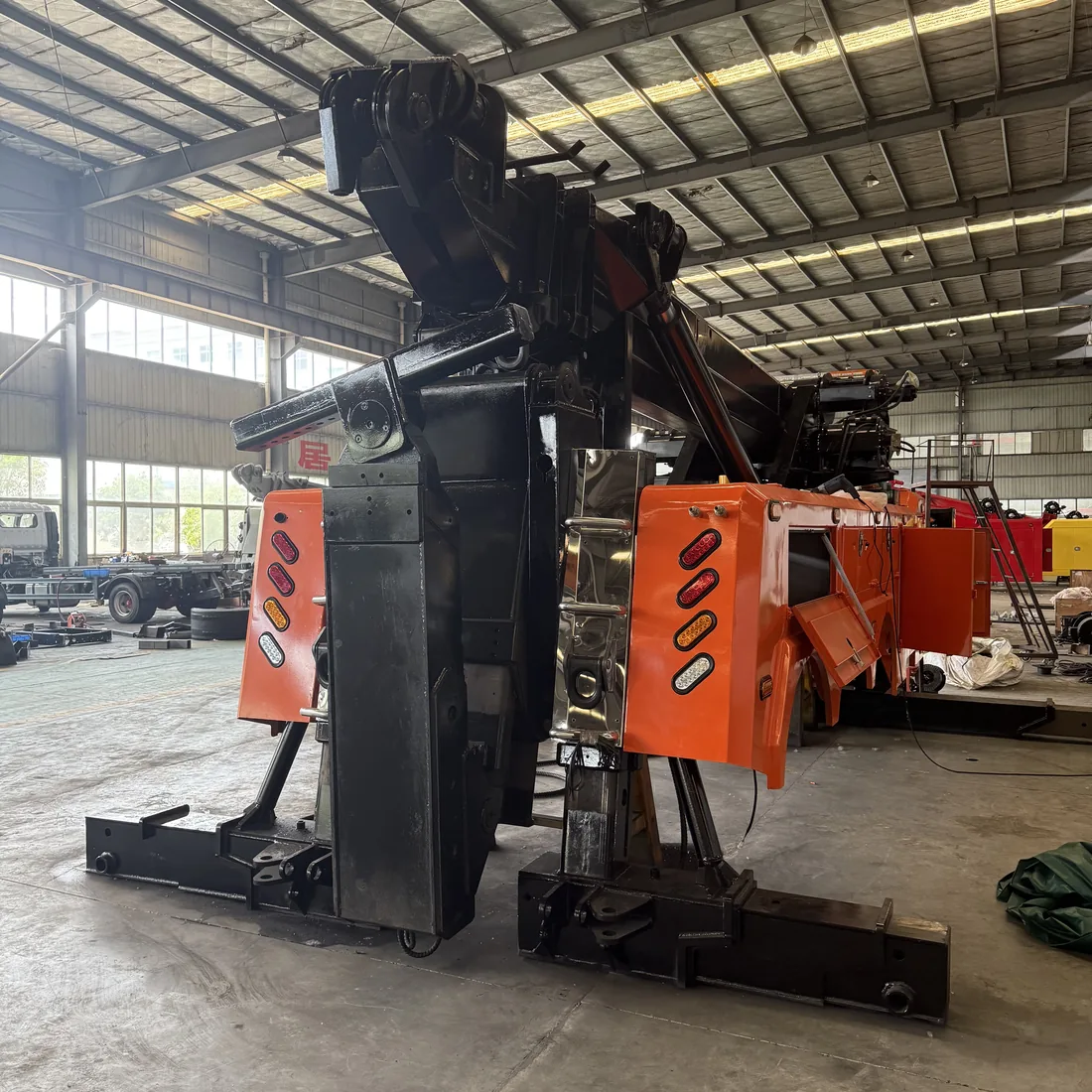 50-ton rotator wrecker body in orange